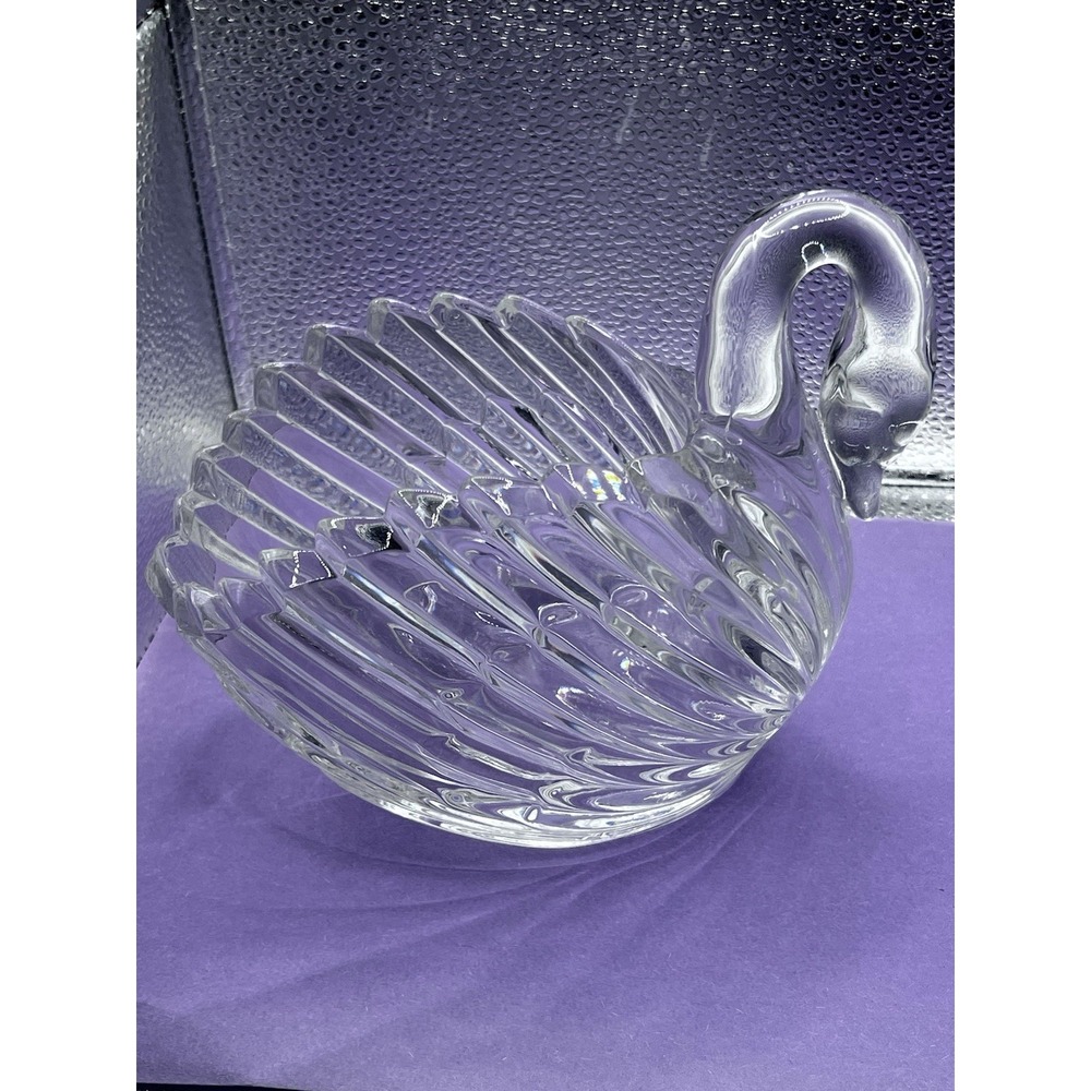 Vintageโ Beautiful Crystal Swan Candy Dish Vase Figurine Paper weight